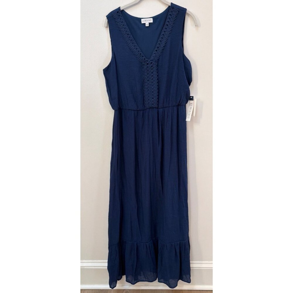 Luxology Womens Navy Sleeveless Maxi Dress With Crochet V-Neck Detail Size Mediu